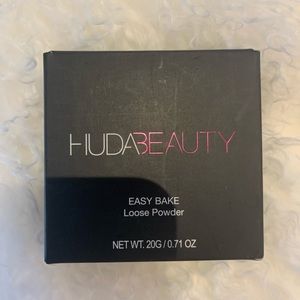 HUDA Beauty Easy Bake Loose Baking/Setting Powder